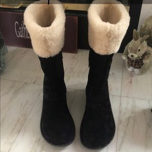 UGG Australia Karyn Black Suede Boots